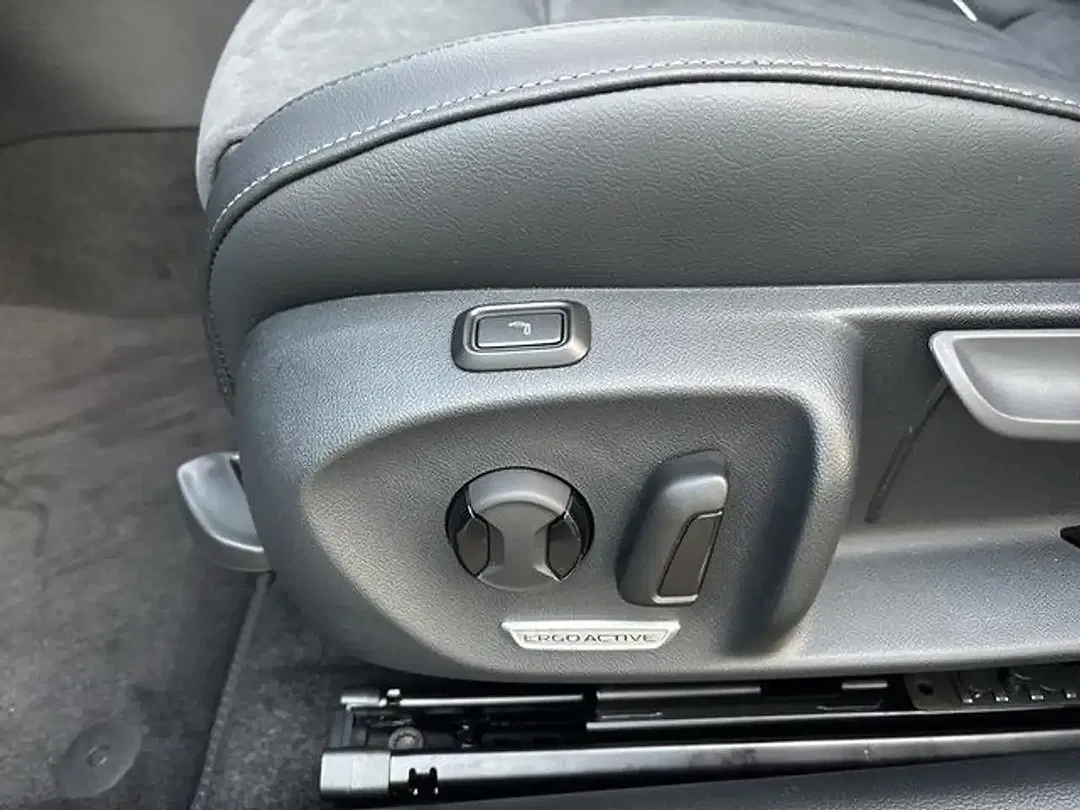 Volkswagen Passat Variant - Thumbnail 13