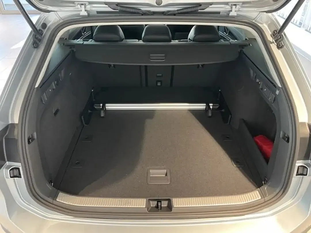Volkswagen Passat Variant - Thumbnail 6