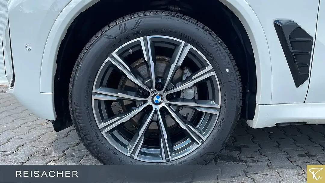 BMW X5 - Thumbnail 3