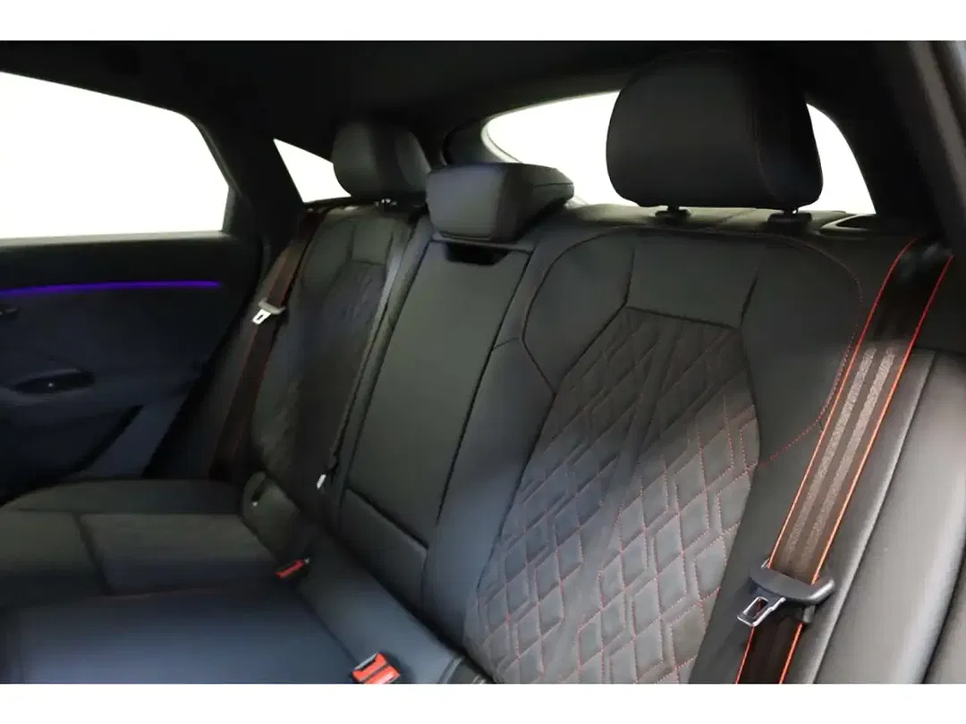 Audi Q6 e-tron - Thumbnail 10