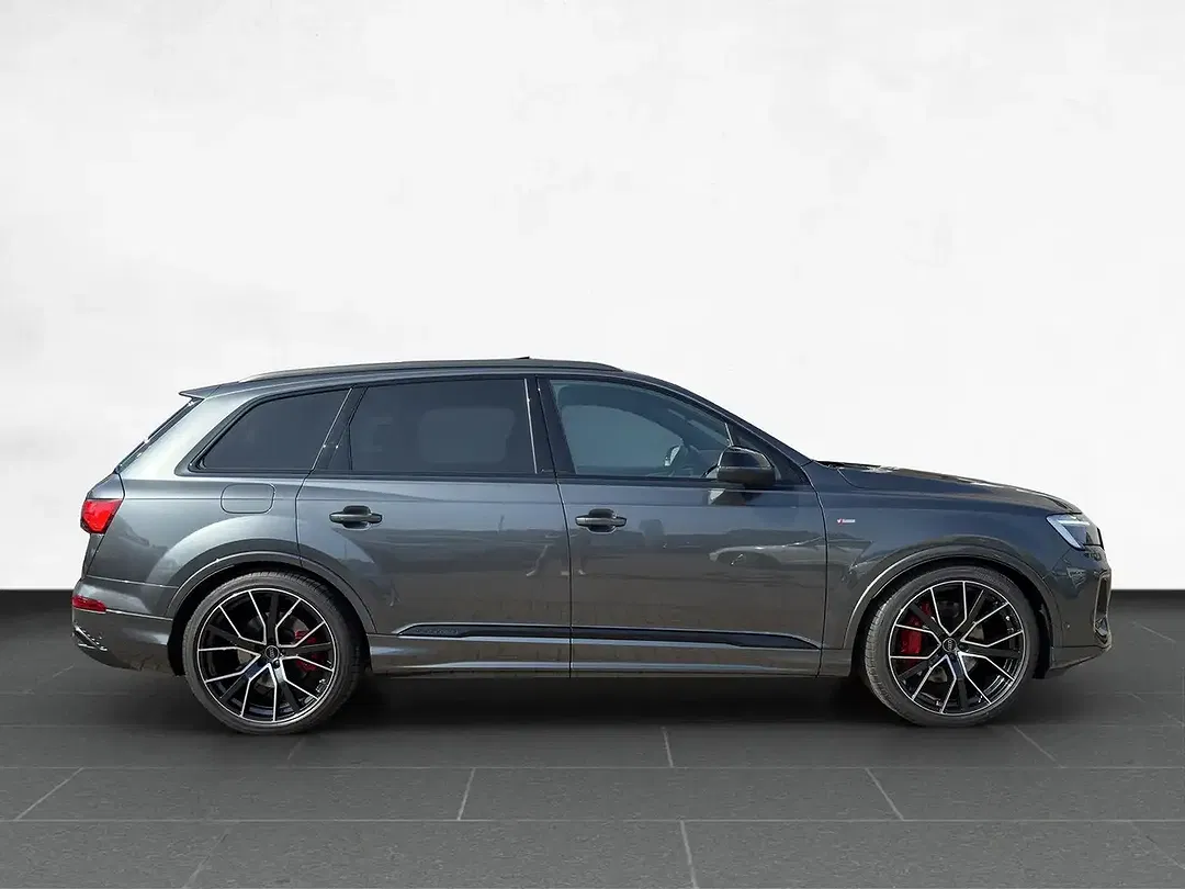Audi Q7 - Thumbnail 5