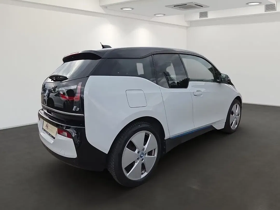 BMW i3 - Thumbnail 4