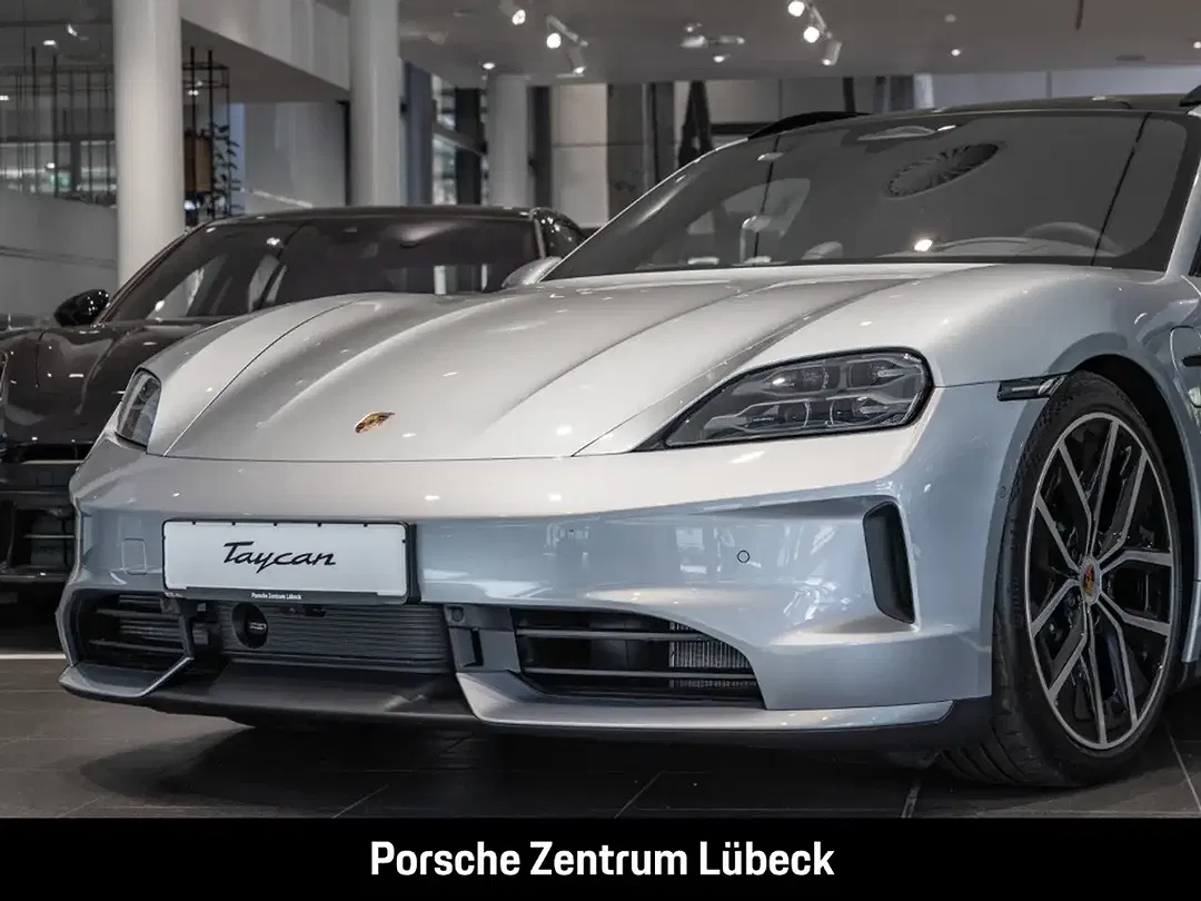 Porsche Taycan - Thumbnail 12