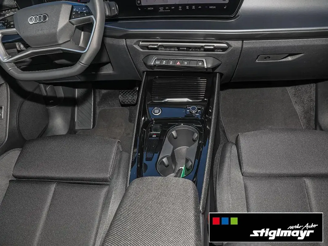 Audi Q3 - Thumbnail 8