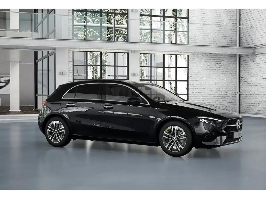 Mercedes-Benz A 180 - Thumbnail 3