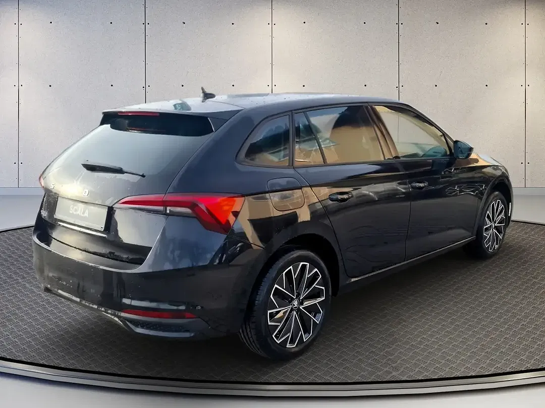 Skoda Scala - Thumbnail 5