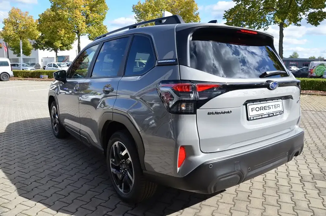 Subaru Forester - Thumbnail 4