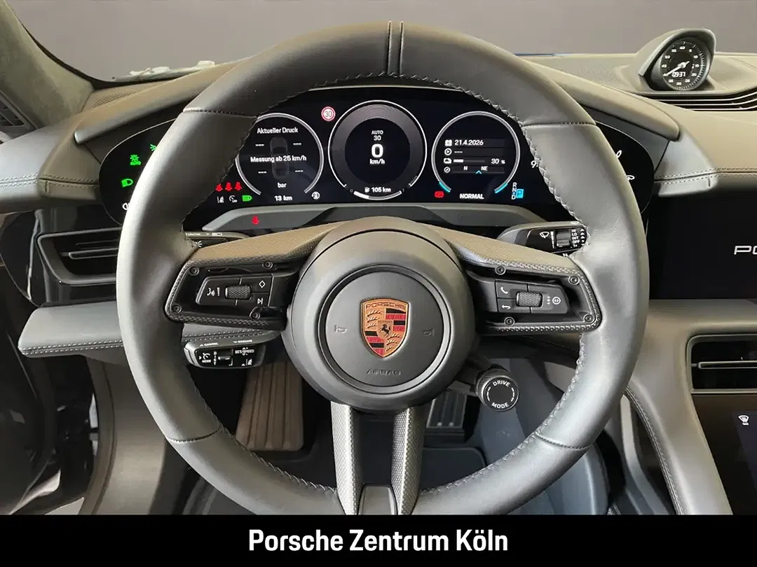 Porsche Taycan - Thumbnail 15