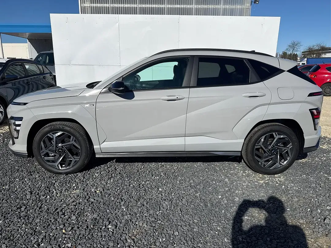 Hyundai KONA - Thumbnail 3