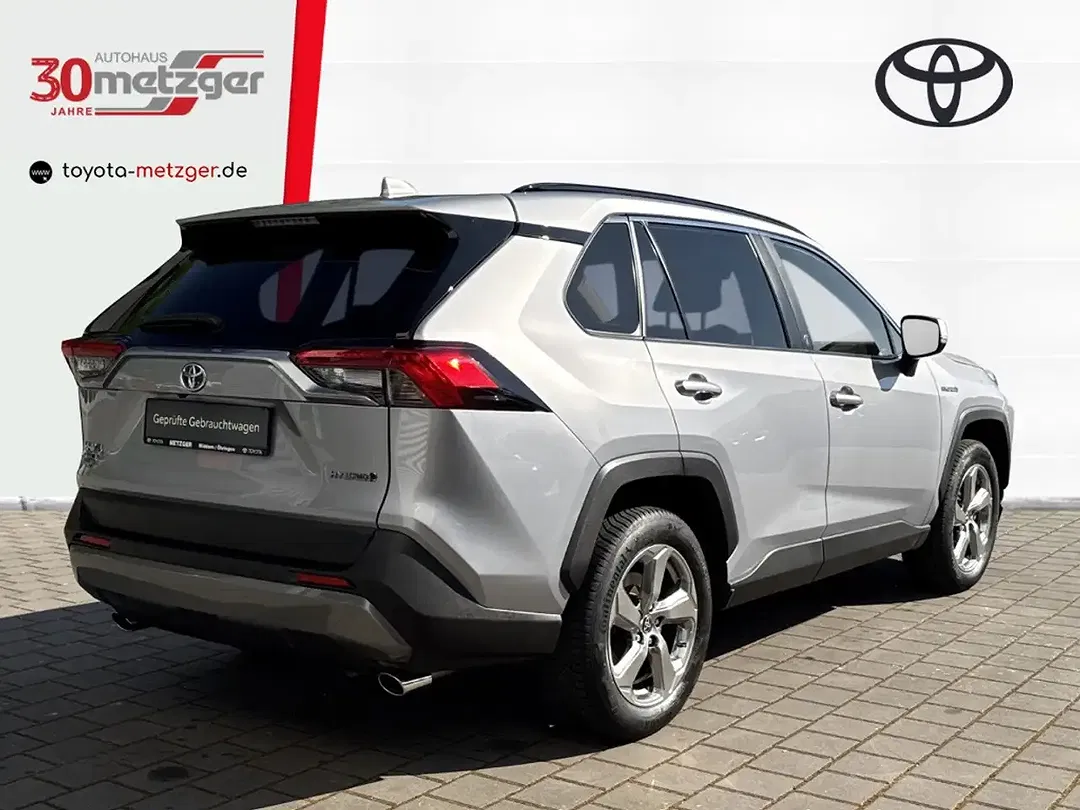 Toyota RAV 4 - Thumbnail 3