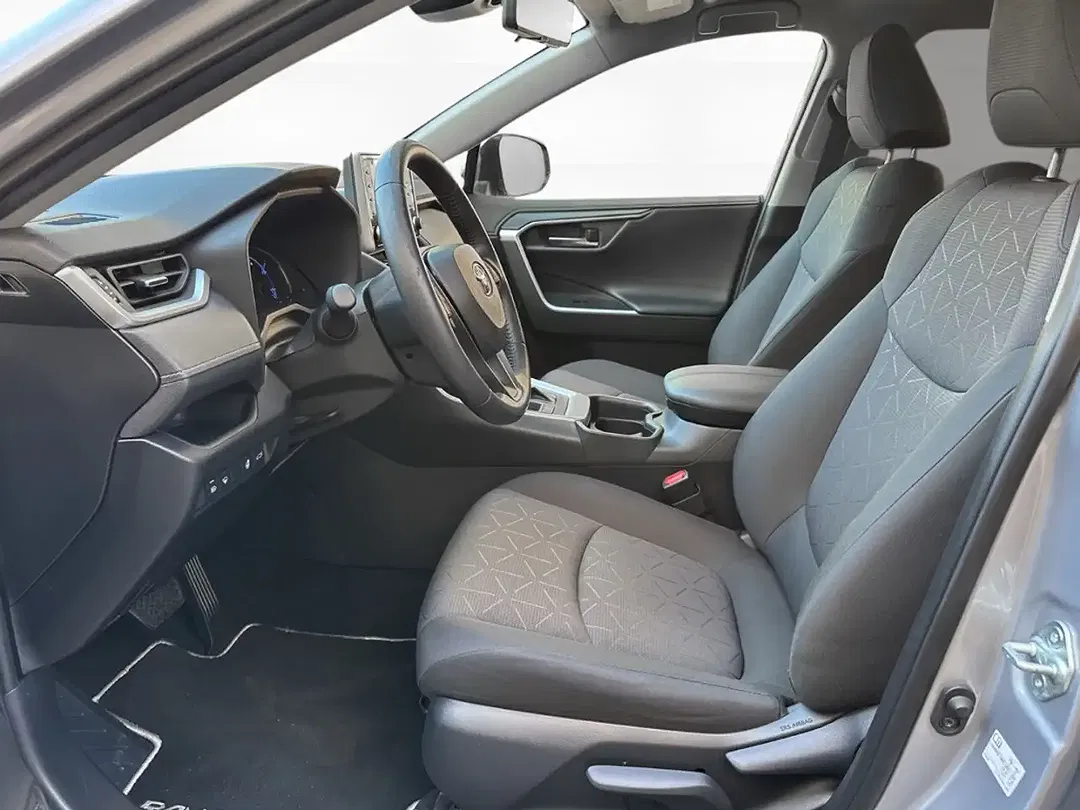 Toyota RAV 4 - Thumbnail 8