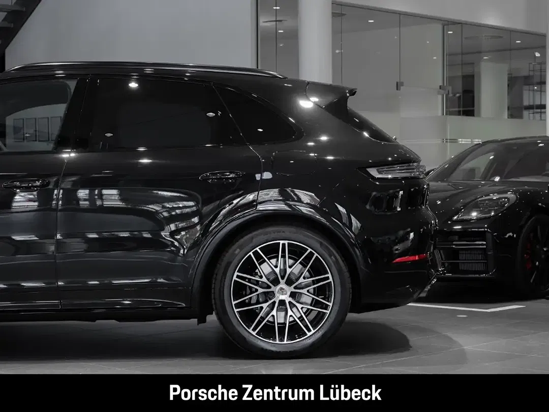 Porsche Cayenne - Thumbnail 14