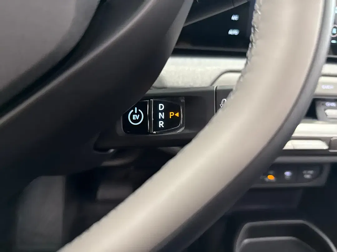 Kia EV4 - Thumbnail 11