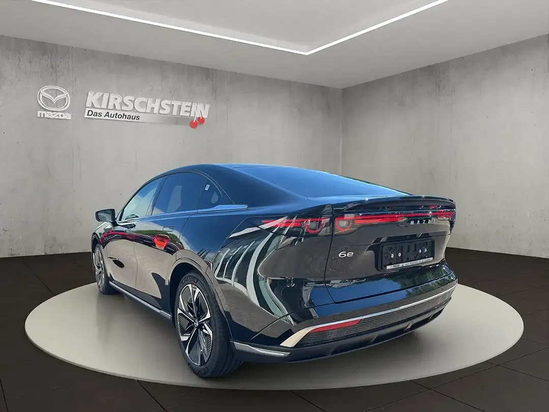 Mazda 6e - Thumbnail 3