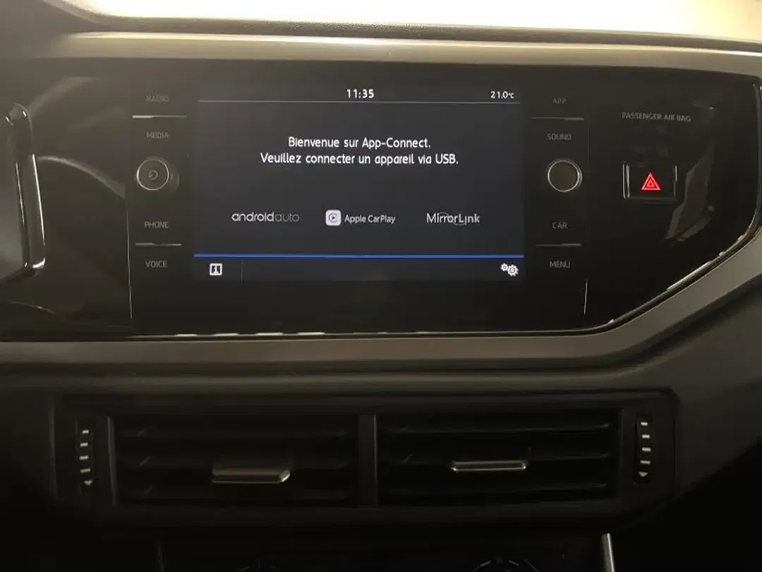 Volkswagen Polo - Thumbnail 11