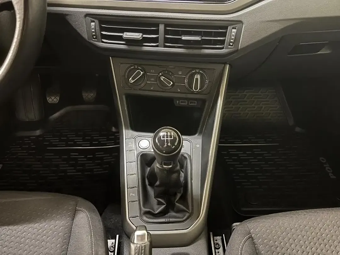 Volkswagen Polo - Thumbnail 12
