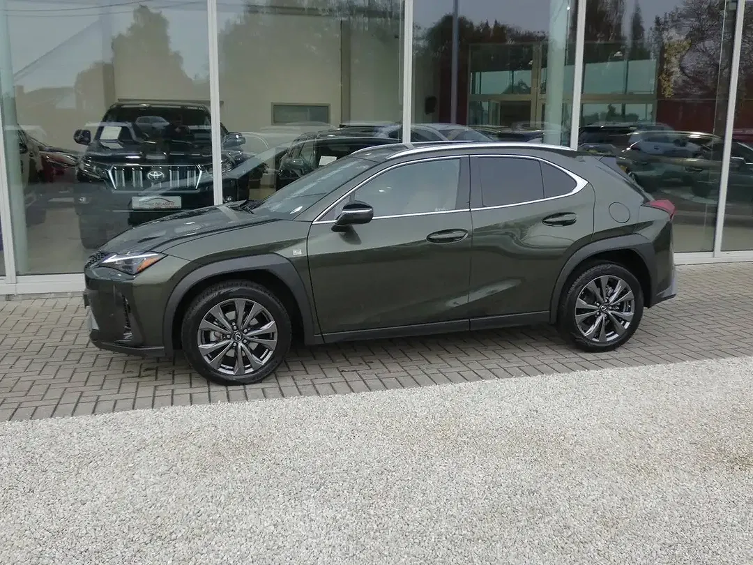 Lexus UX 250h - Thumbnail 2
