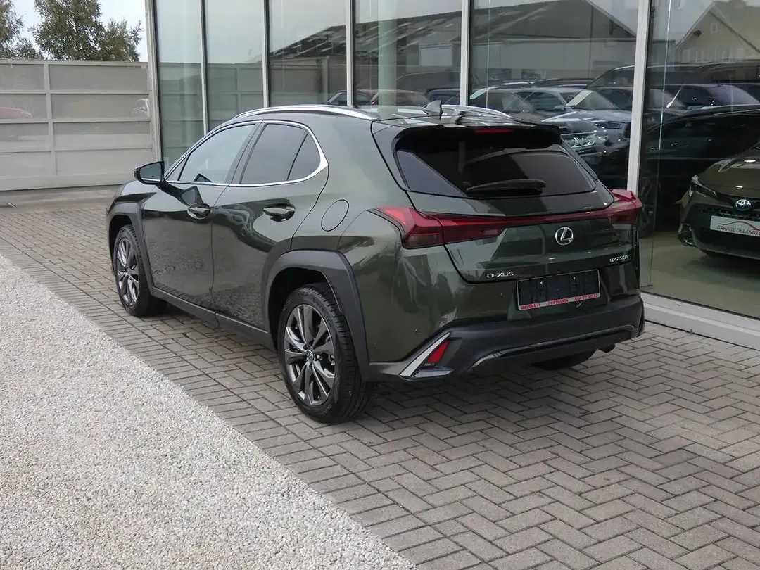 Lexus UX 250h - Thumbnail 3