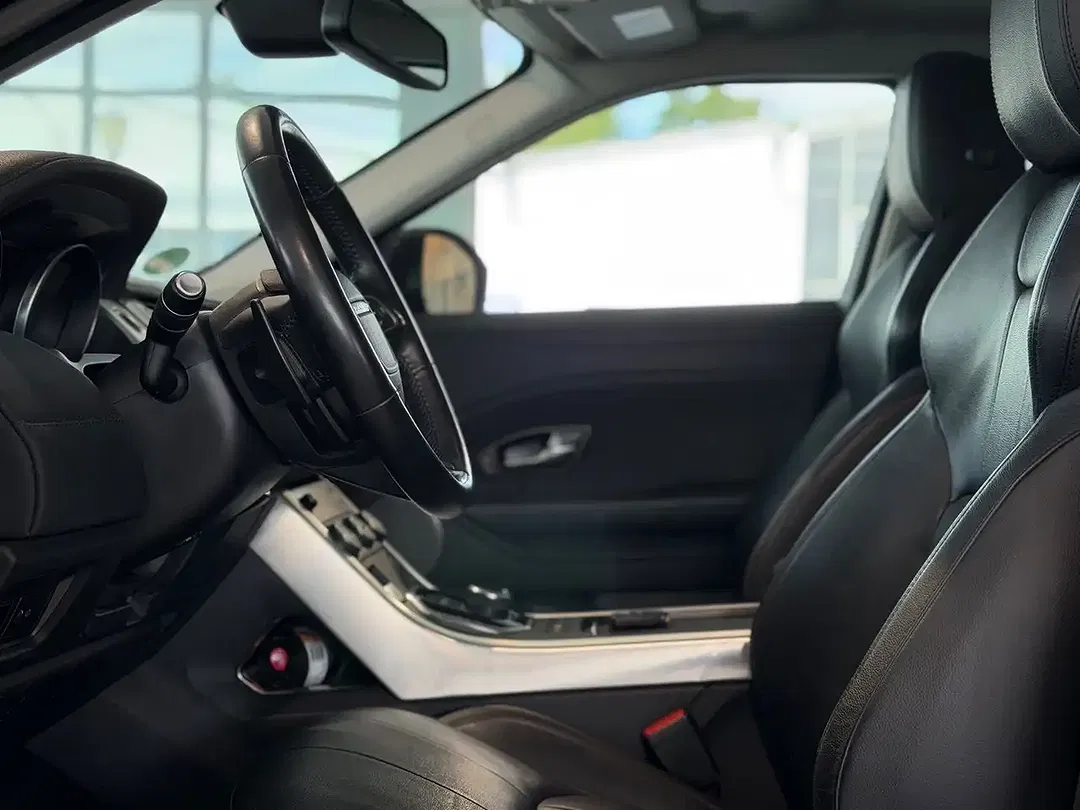 Land Rover Range Rover Evoque - Thumbnail 12