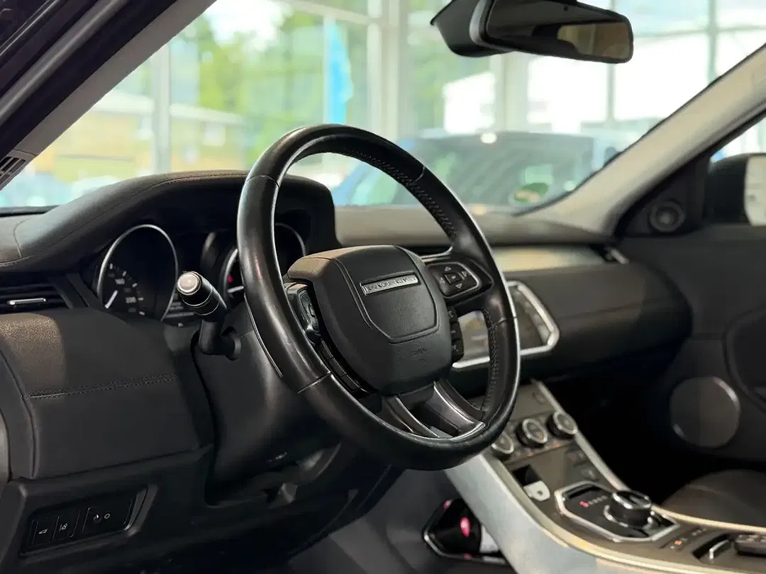 Land Rover Range Rover Evoque - Thumbnail 13