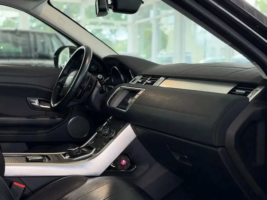 Land Rover Range Rover Evoque - Thumbnail 15