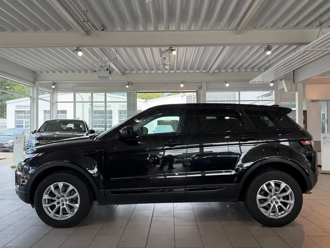 Land Rover Range Rover Evoque - Thumbnail 3