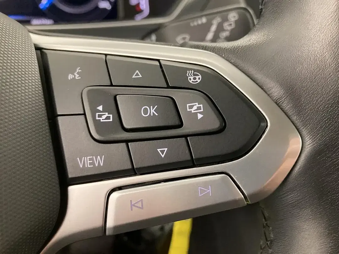 Volkswagen Tiguan - Thumbnail 27