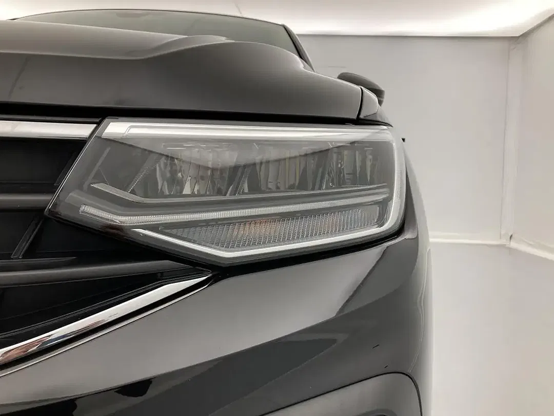 Volkswagen Tiguan - Thumbnail 34