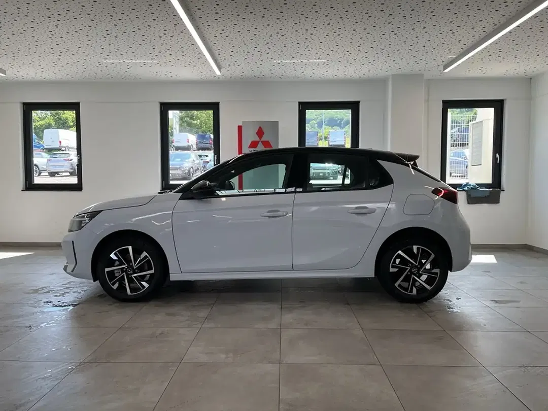 Opel Corsa - Thumbnail 2