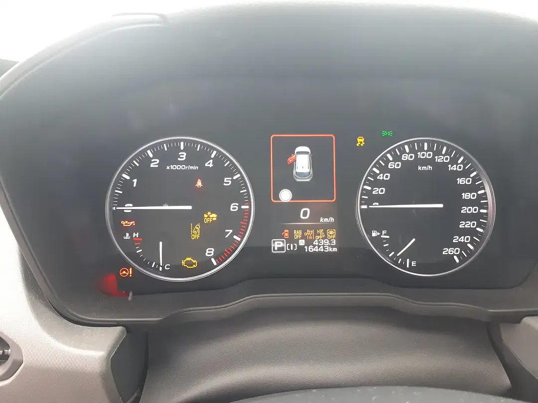 Subaru Crosstrek - Thumbnail 7
