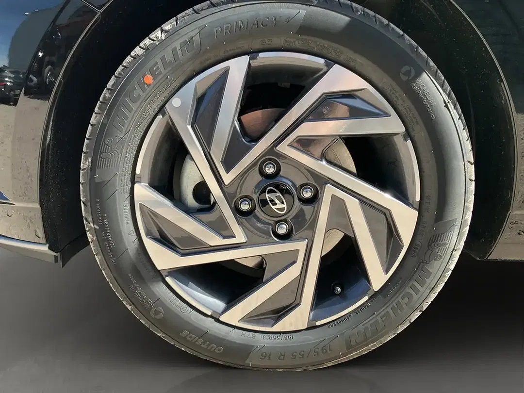 Hyundai i20 - Thumbnail 3