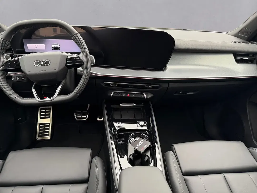 Audi Q3 - Thumbnail 10