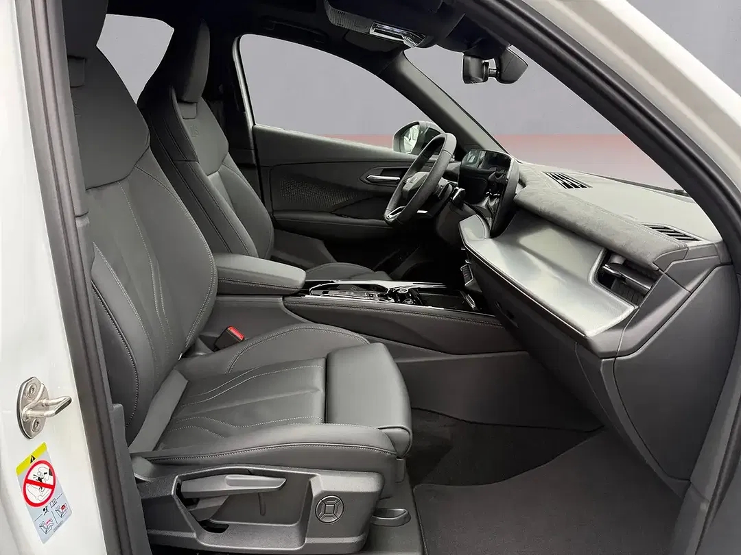 Audi Q3 - Thumbnail 15