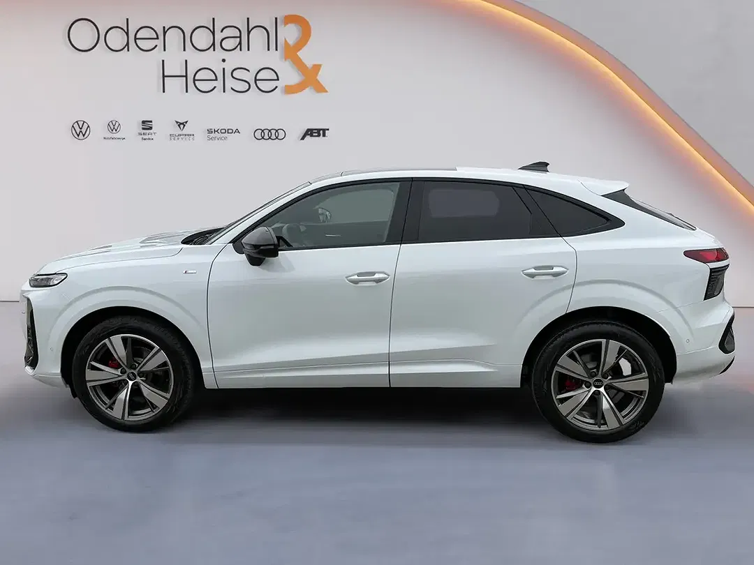 Audi Q3 - Thumbnail 2