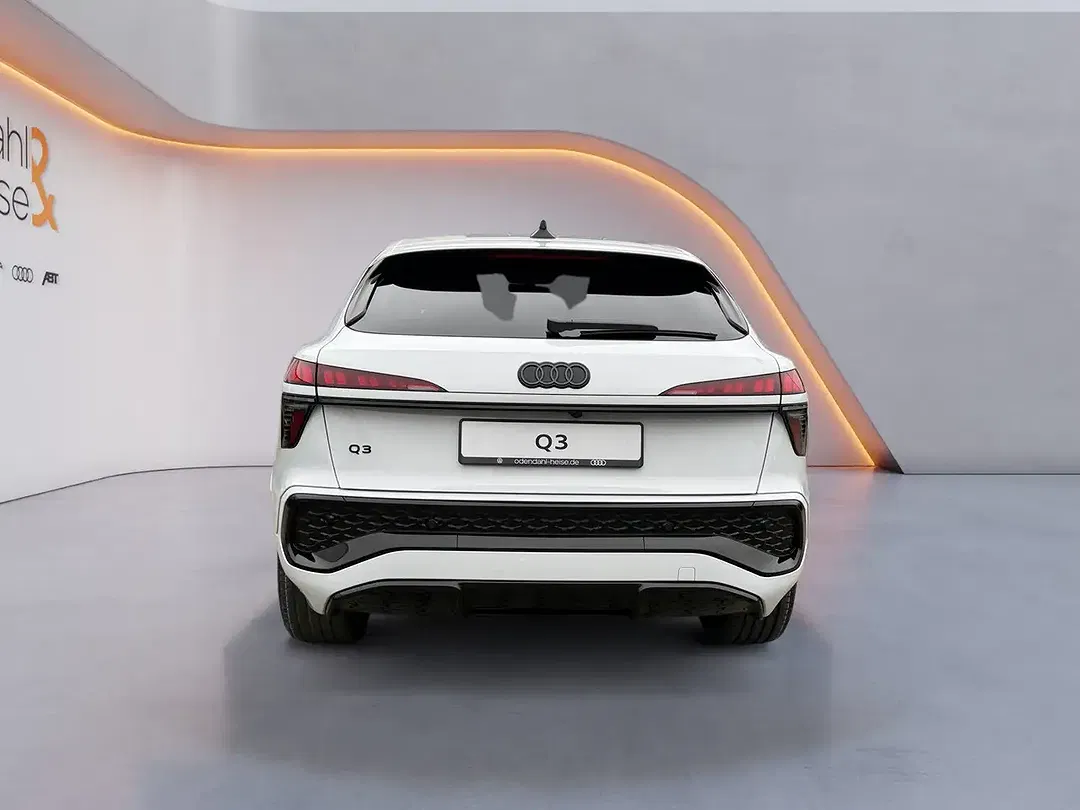 Audi Q3 - Thumbnail 4