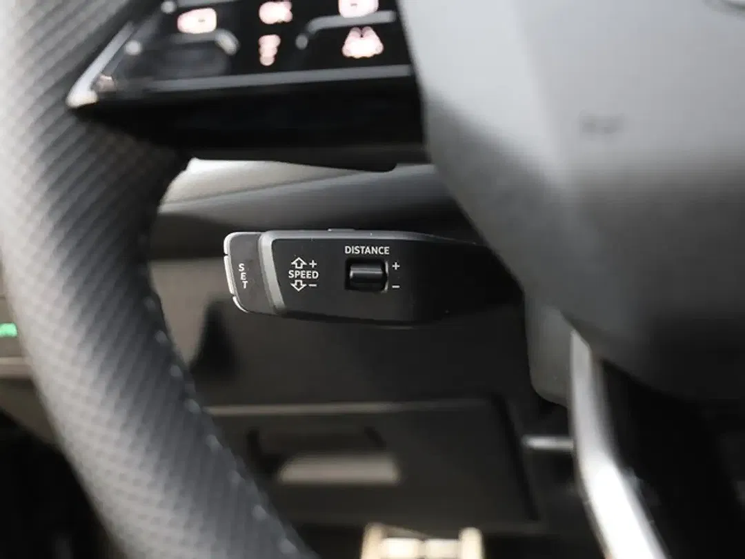 Audi Q3 - Thumbnail 14