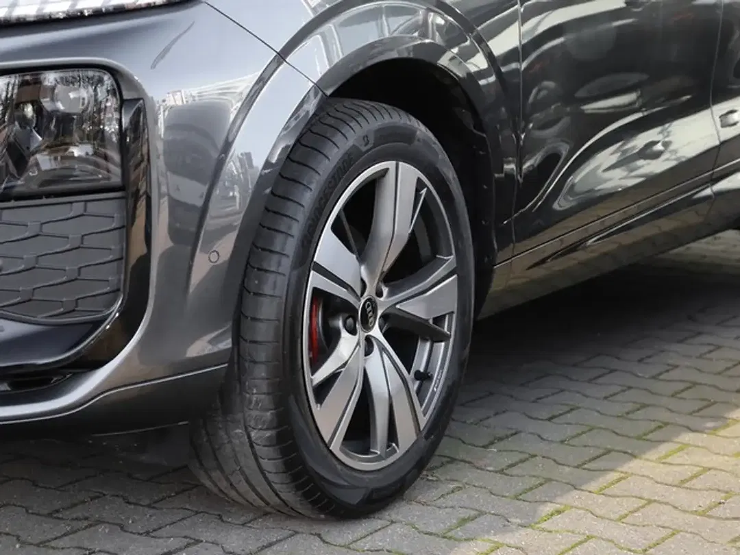 Audi Q3 - Thumbnail 7