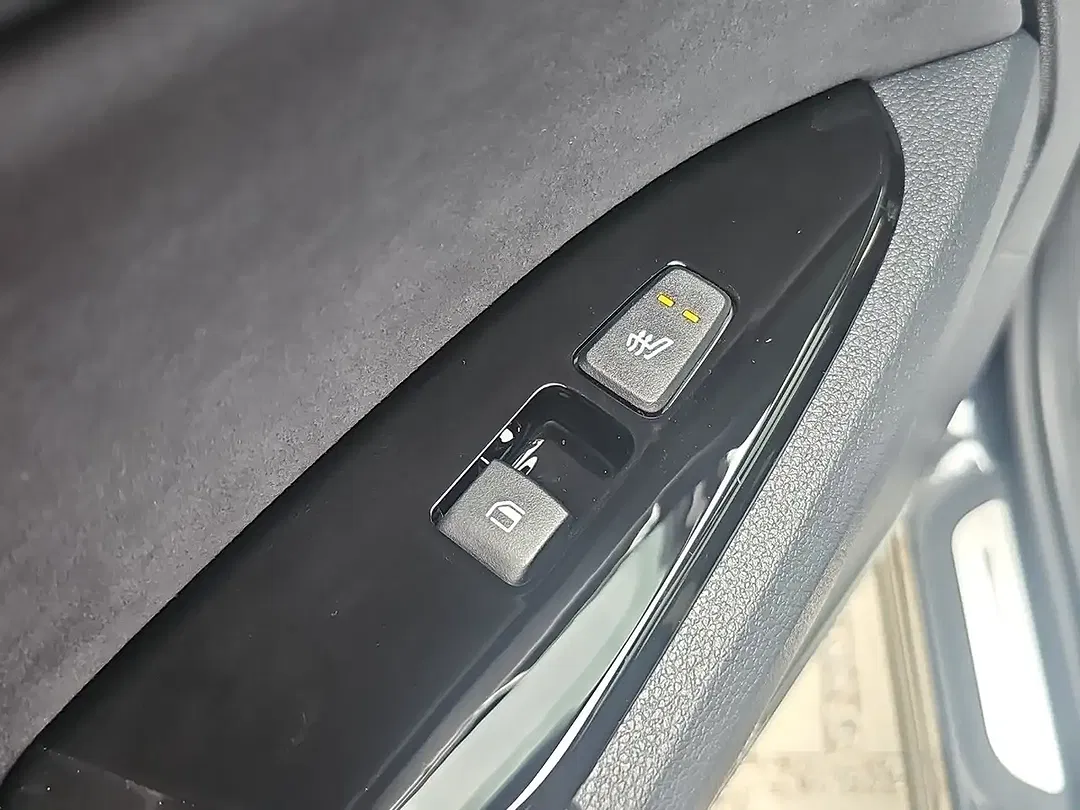 Kia Sportage - Thumbnail 14