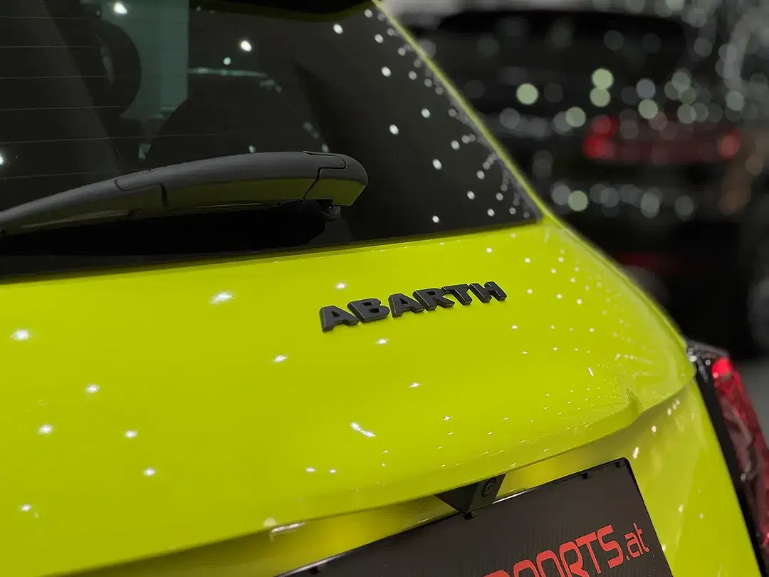 Abarth 500e - Thumbnail 15