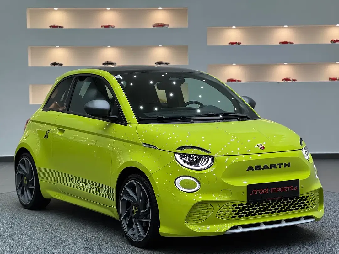 Abarth 500e - Thumbnail 6