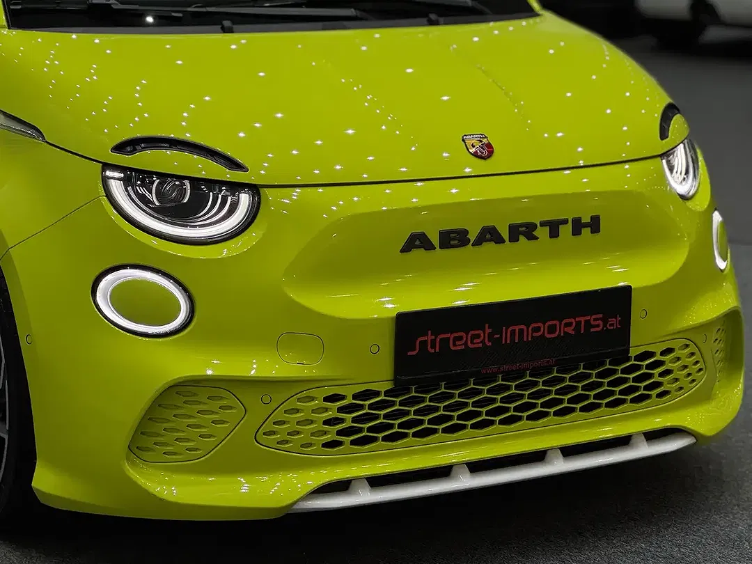 Abarth 500e - Thumbnail 9