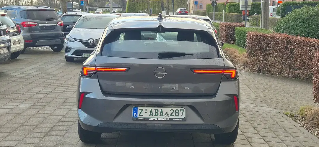 Opel Astra - Thumbnail 6
