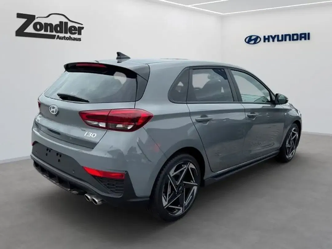 Hyundai i30 - Thumbnail 3