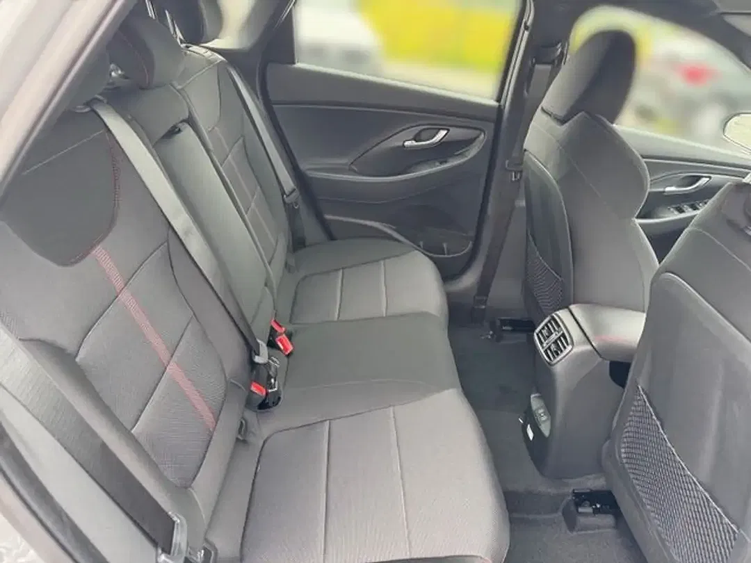 Hyundai i30 - Thumbnail 8