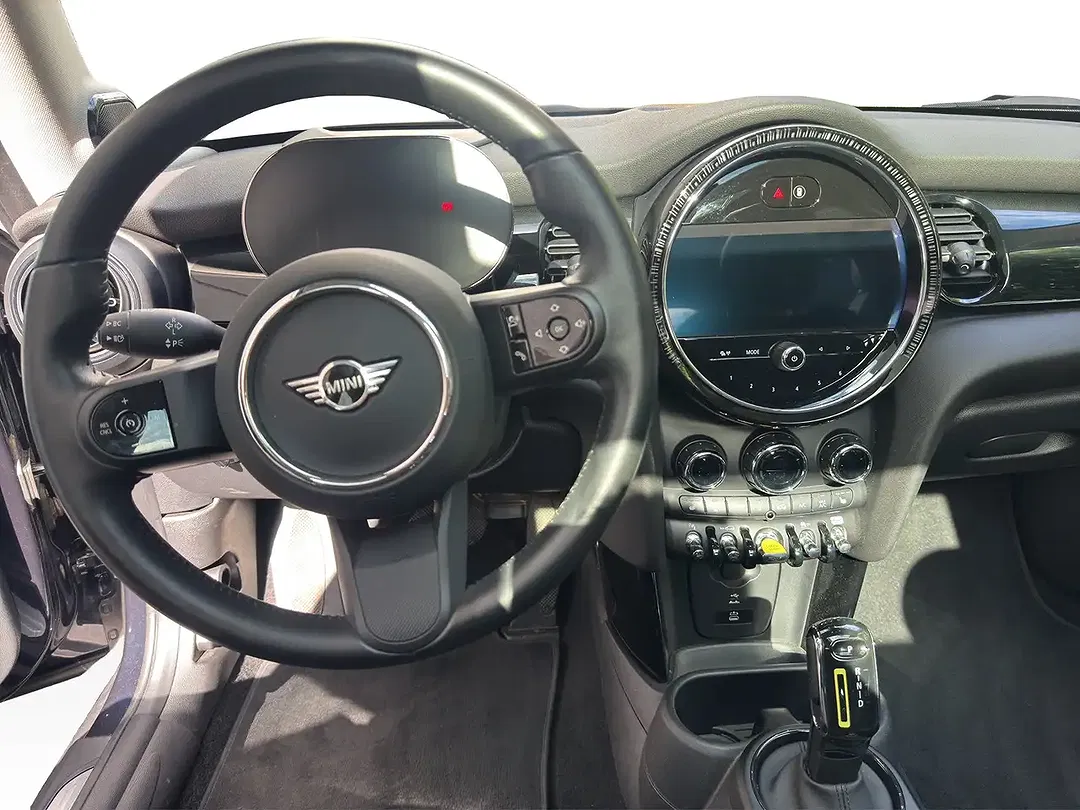 MINI Cooper SE - Thumbnail 2