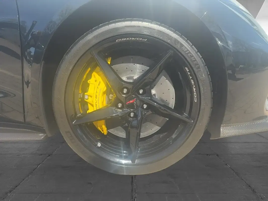 Corvette C8 - Thumbnail 5