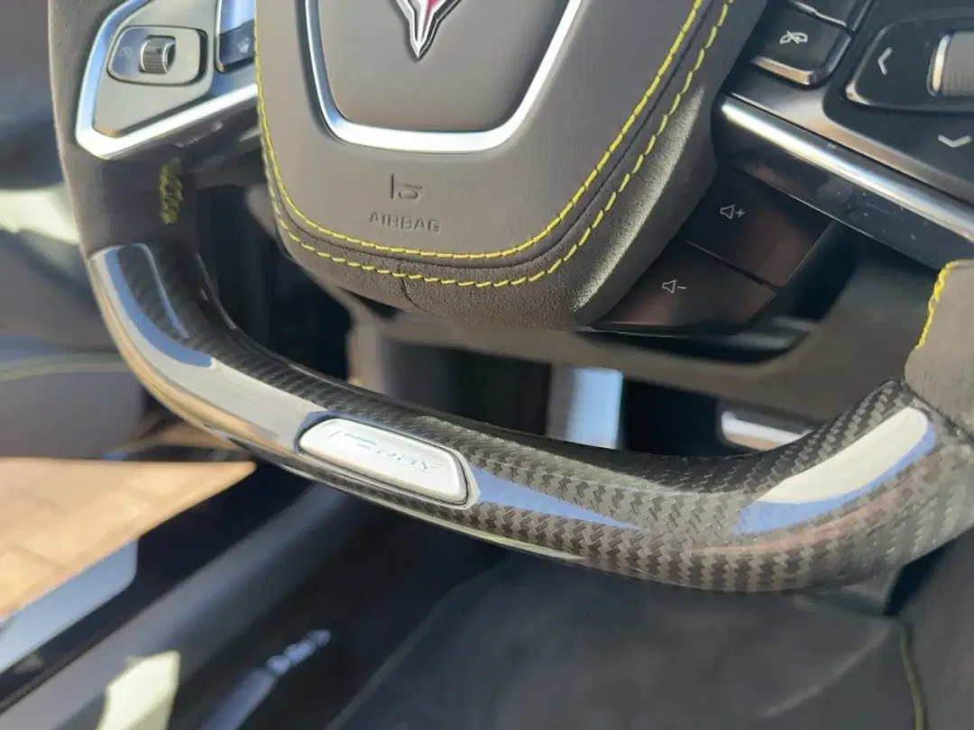 Corvette C8 - Thumbnail 7