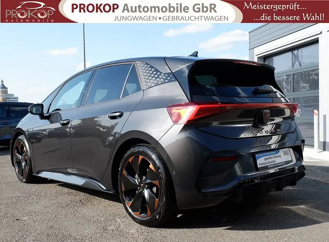 CUPRA Born - Thumbnail 13