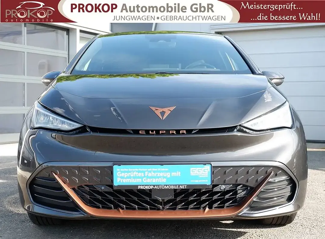 CUPRA Born - Thumbnail 5