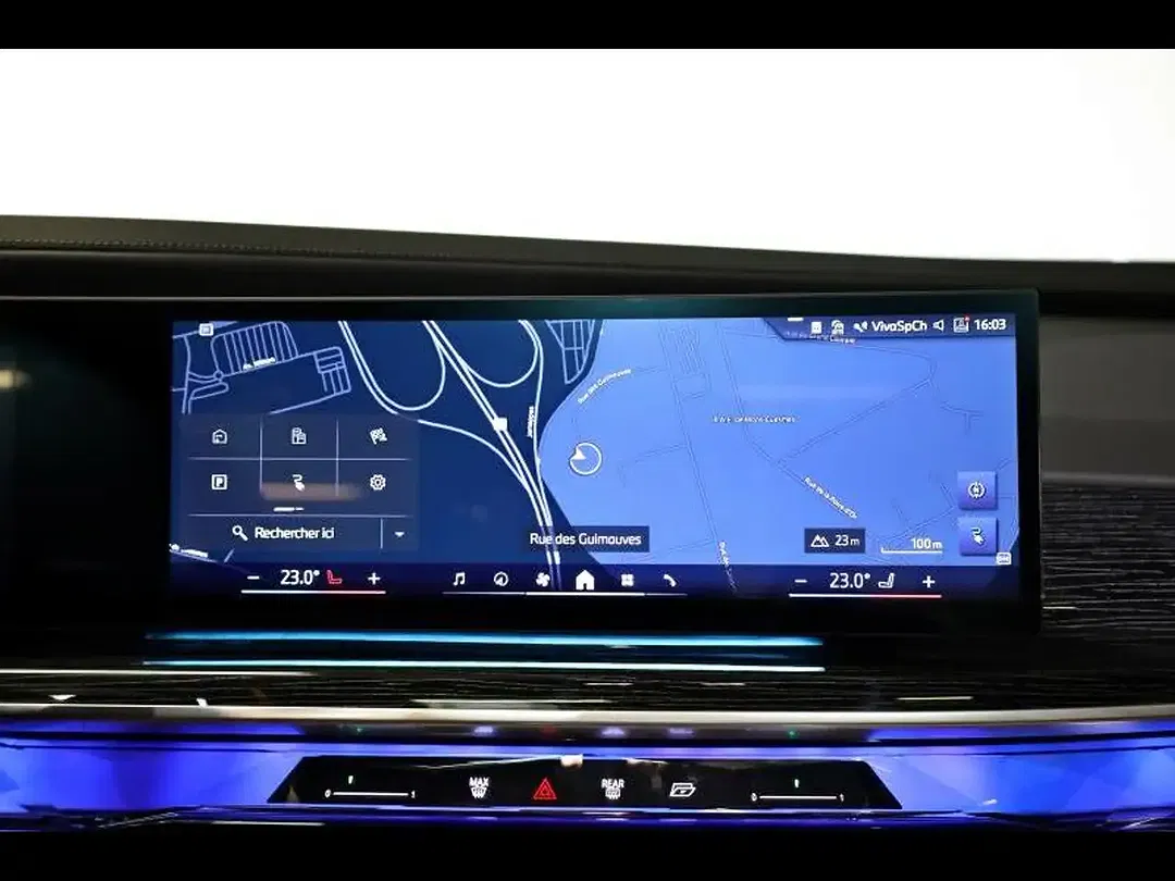 BMW i7 - Thumbnail 10